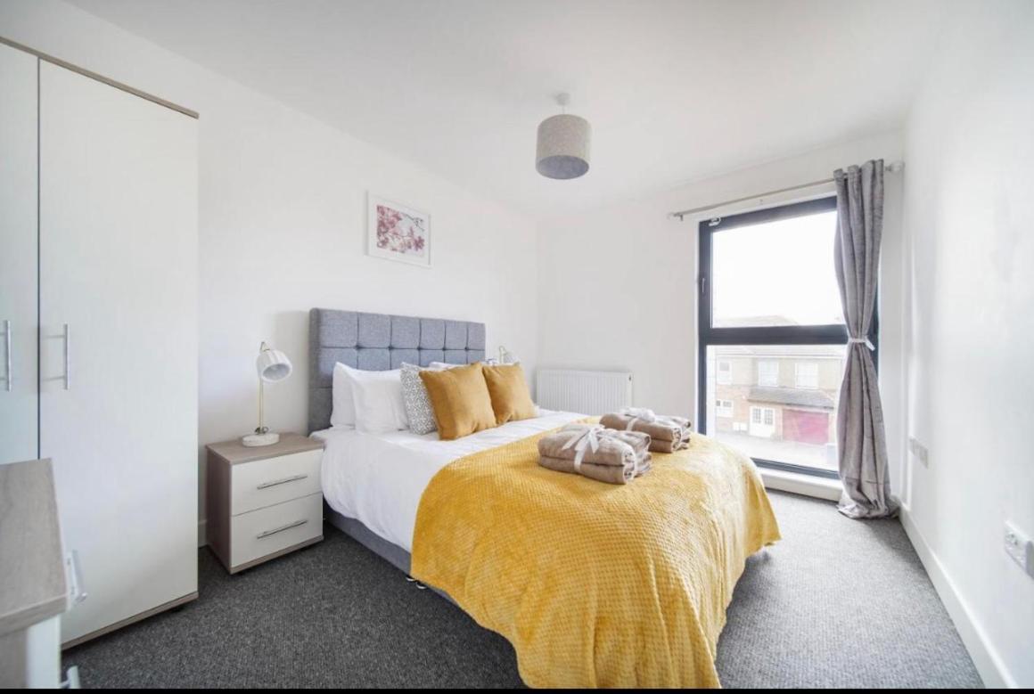 Two Bedrooms, Two Bath, Up To 3 Beds 1 Sofa - Slough Windsor Legoland Exteriér fotografie