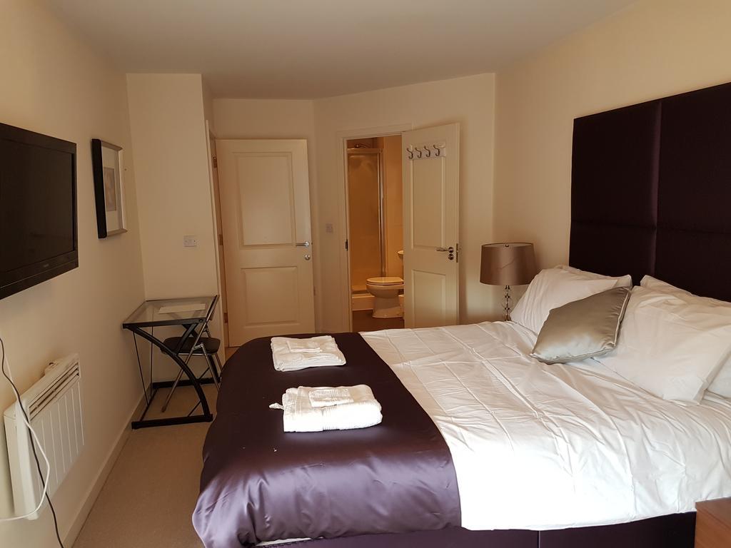 Two Bedrooms, Two Bath, Up To 3 Beds 1 Sofa - Slough Windsor Legoland Exteriér fotografie